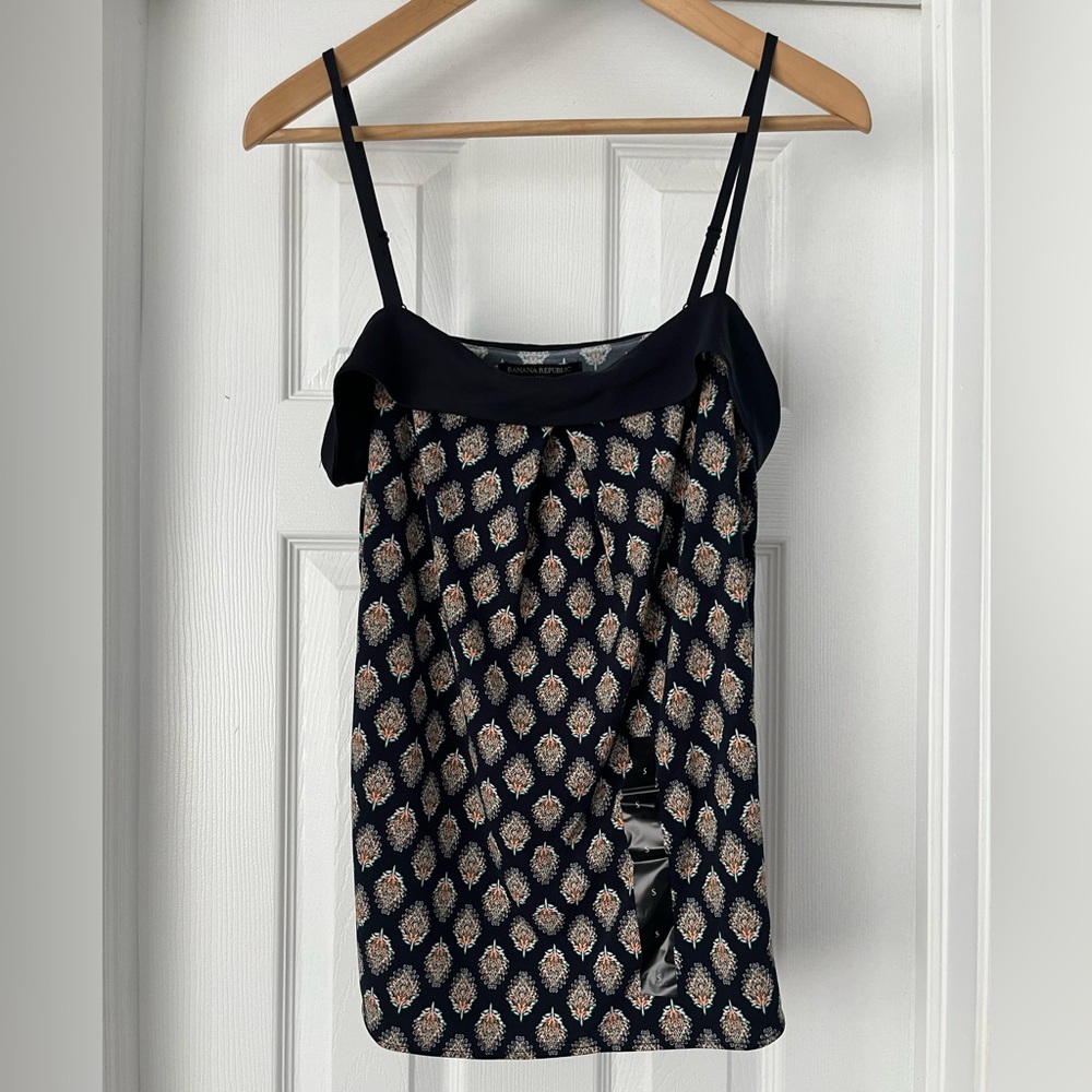 Banana Republic Women’s Sleeveless Camisole - Size S NWT